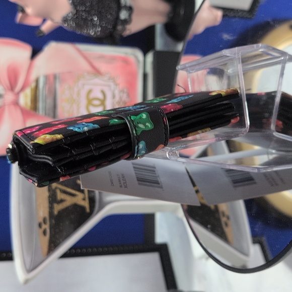 Betsey Johnson Gummy Bear Card Case/Wallet & Pair Pink Gummy Bear Earrings 💖 - Picture 5 of 8